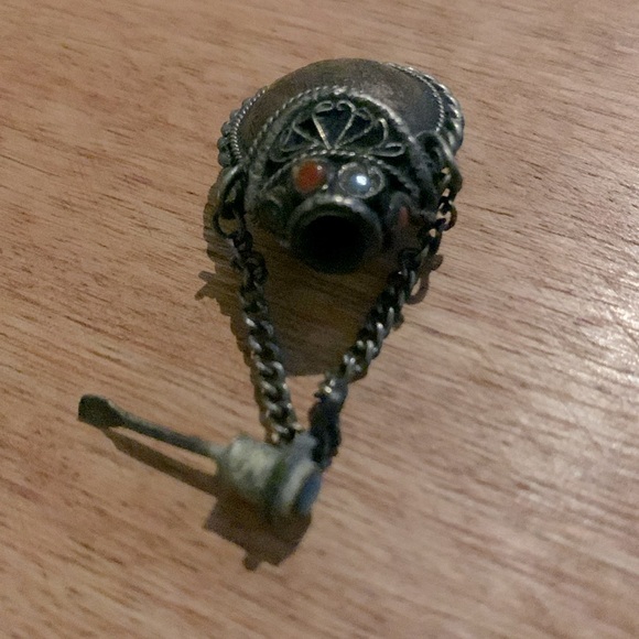 Vintage Snuff Perfume Pendant With Eastern Coins On Both Sides Gemstone Inlayed - Picture 2 of 4